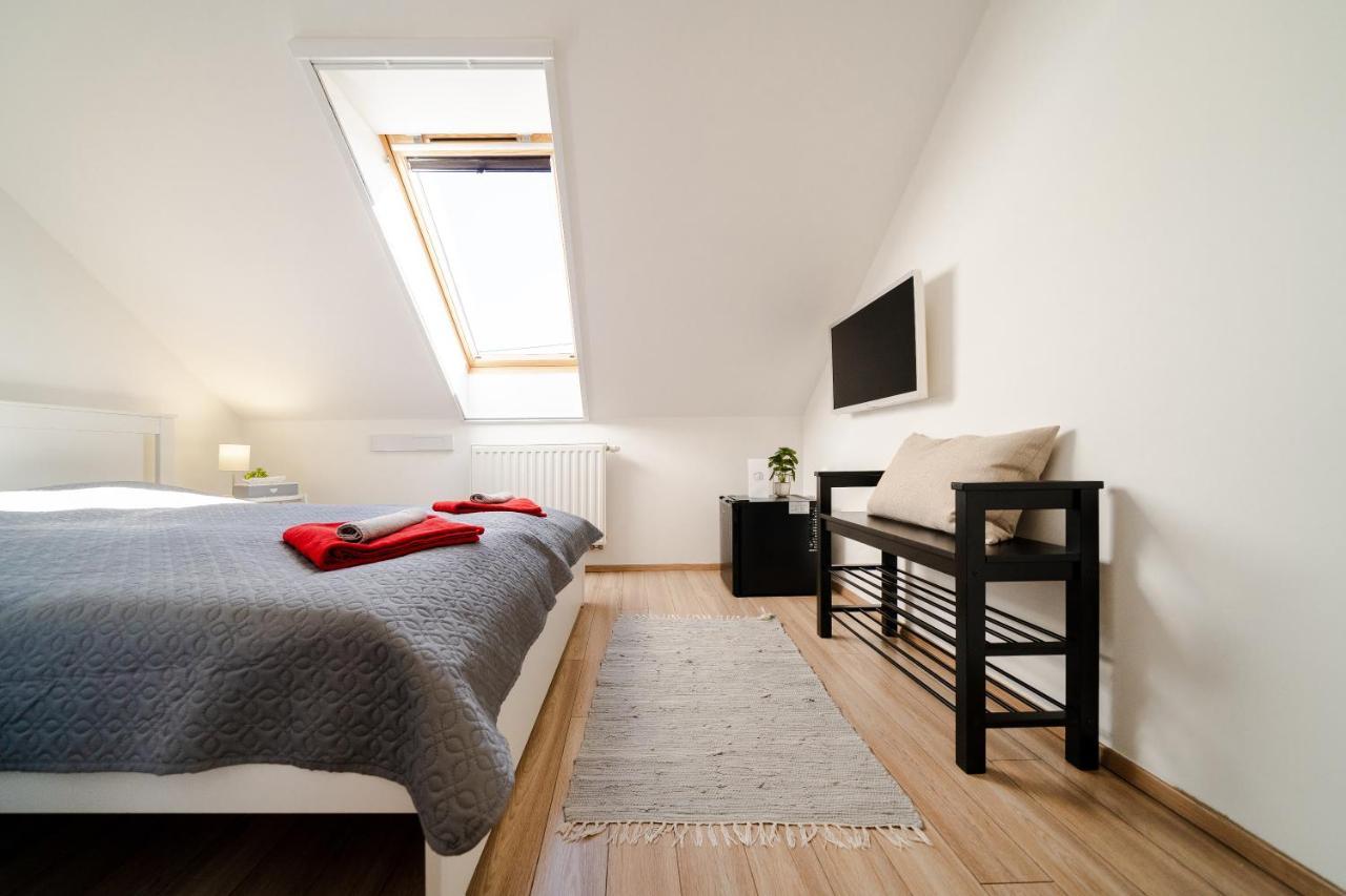 Guba Vendeghaz Bed & Breakfast Gyorujbarat Luaran gambar